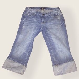 {Members Only} Blue jean capri